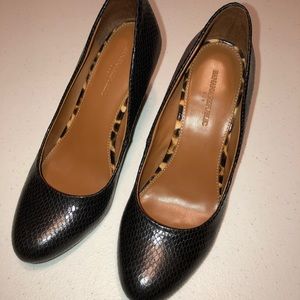 Banana Republic Reptile Black Wedges